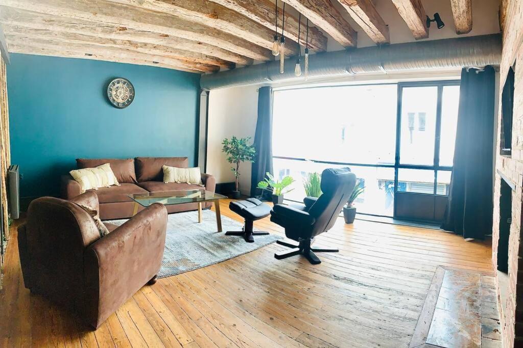 Grand Appartement Charme Ancien Et Confort Le Mans Luaran gambar